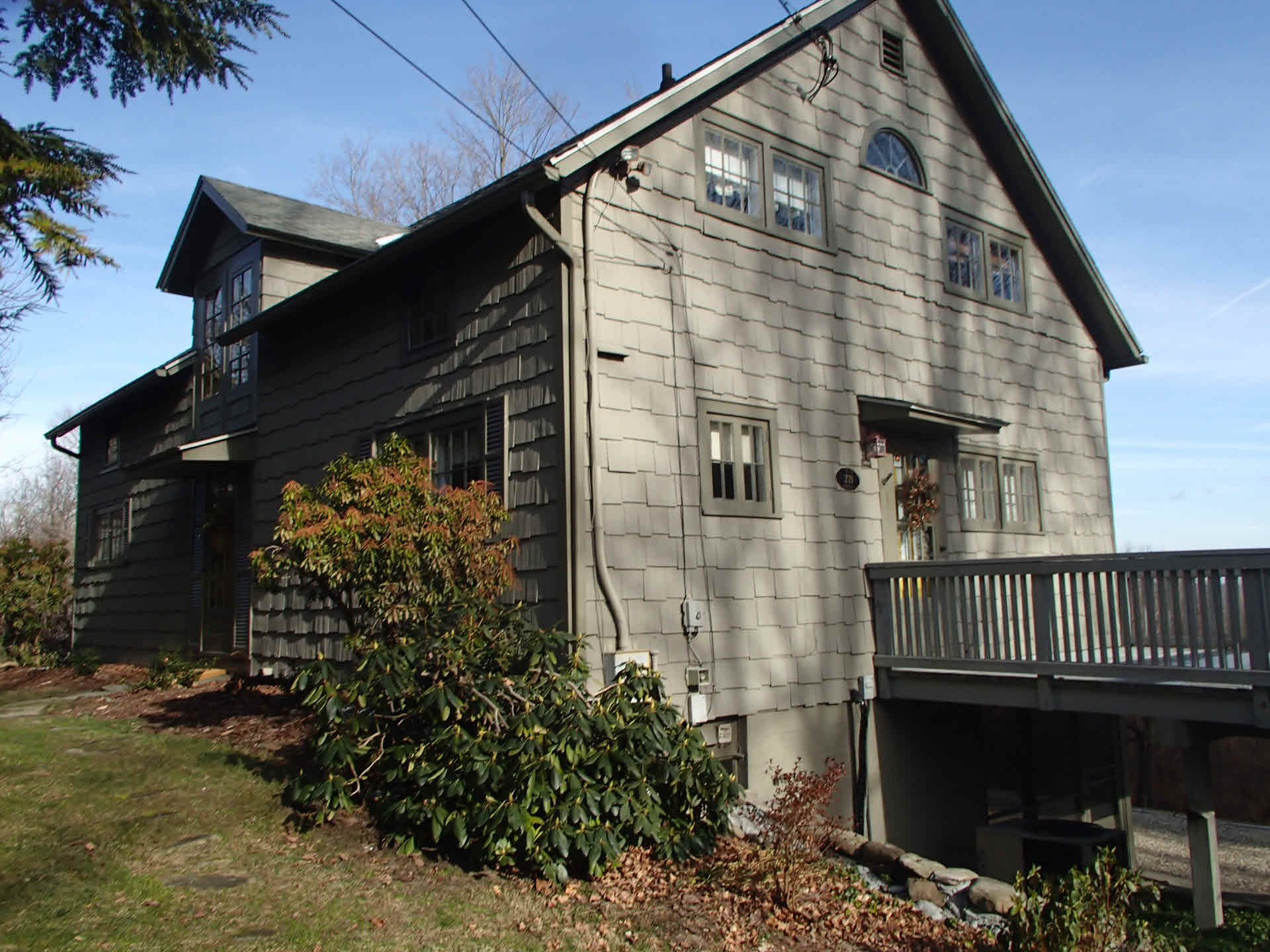 Building photograph for 239 SECOND HILL RD